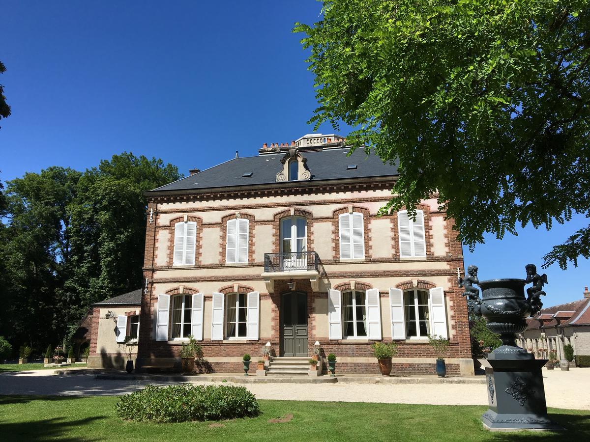 Chateau De Montabert Montaulin Eksteriør bilde