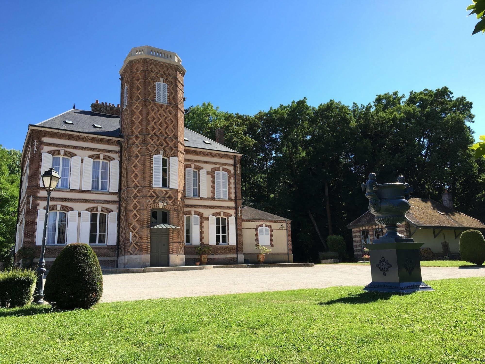 Chateau De Montabert Montaulin Eksteriør bilde